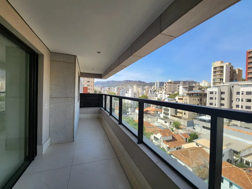 Foto 1 de Apartamento com 4 Quartos à venda, 143m² em Santo Antônio, Belo Horizonte