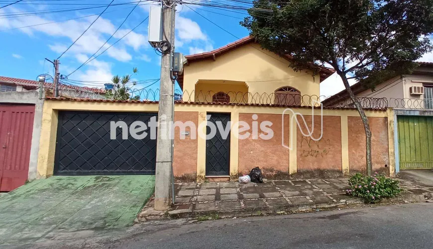 Foto 1 de Casa com 4 Quartos para alugar, 360m² em Nova Vista, Belo Horizonte