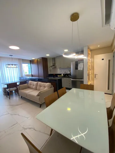 Foto 1 de Apartamento com 2 Quartos à venda, 65m² em Buraquinho, Lauro de Freitas