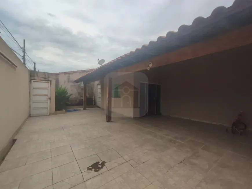 Foto 1 de Casa com 3 Quartos à venda, 360m² em Jardim Brasília, Uberlândia