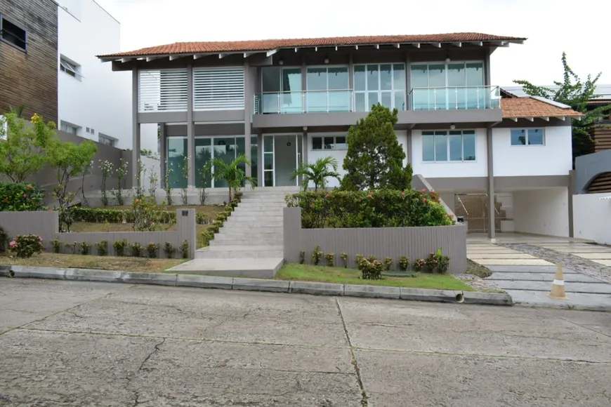 Foto 1 de Casa com 4 Quartos à venda, 420m² em Adrianópolis, Manaus