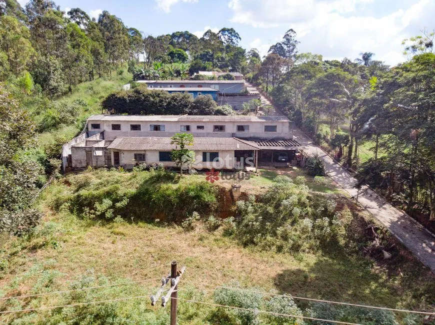 Foto 1 de Fazenda/Sítio com 9 Quartos à venda, 840m² em Chácara Maria Trindade, São Paulo