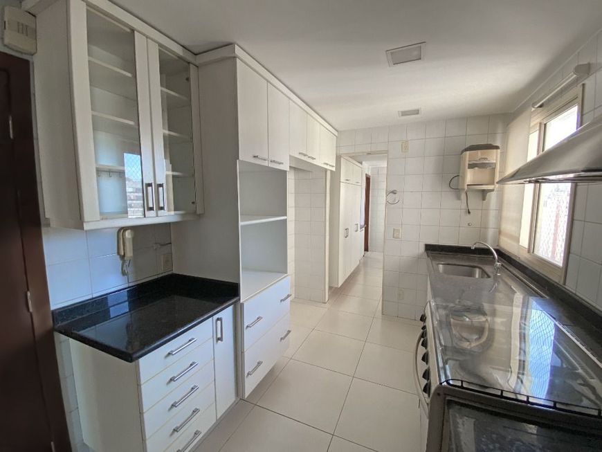 Apartamento na Alameda das Rosas, Setor Oeste em Goiânia, por R$ 5.800