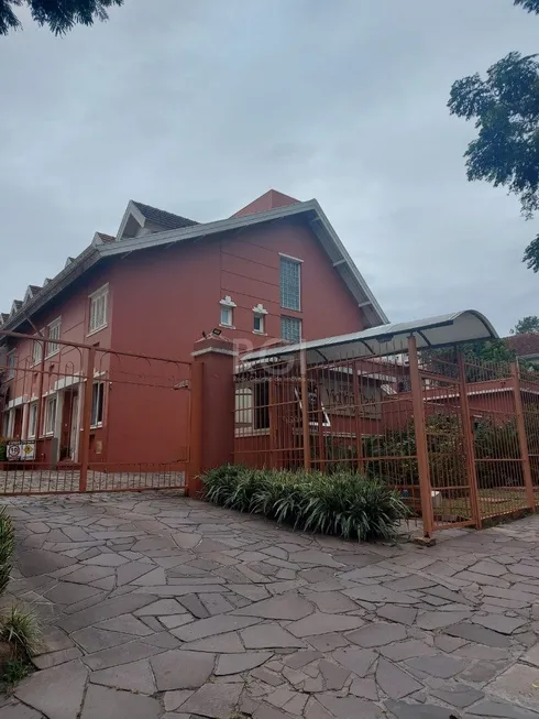 Foto 1 de Casa de Condomínio com 3 Quartos à venda, 108m² em Teresópolis, Porto Alegre