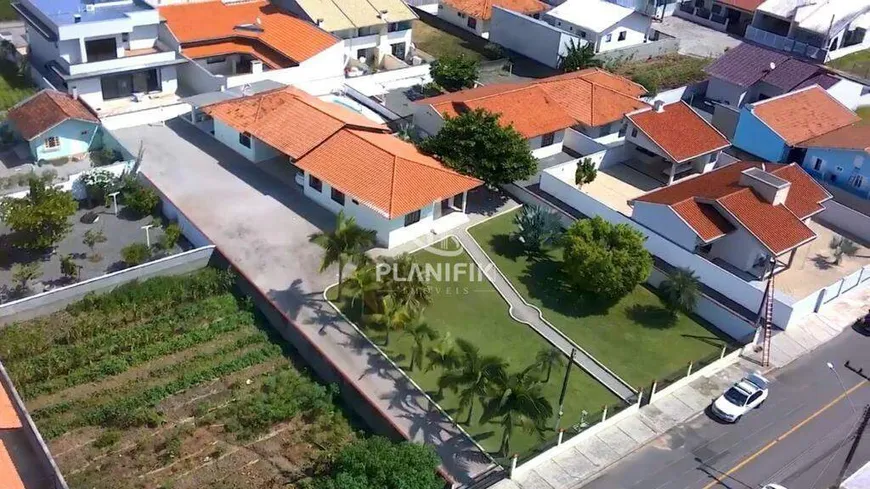 Foto 1 de Casa com 4 Quartos à venda, 200m² em Planalto, Brusque