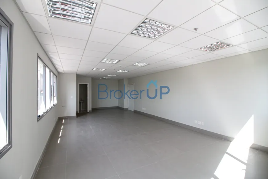 Foto 1 de Sala Comercial para venda ou aluguel, 62m² em Floresta, Porto Alegre