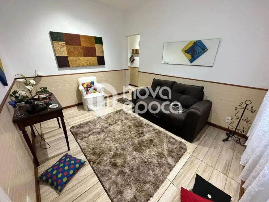 Foto 1 de Casa com 2 Quartos à venda, 70m² em Ramos, Rio de Janeiro