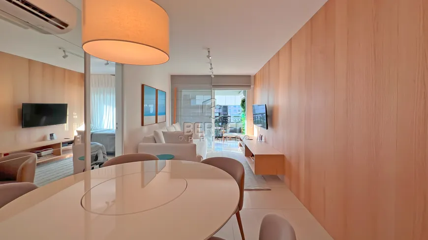 Foto 1 de Apartamento com 2 Quartos à venda, 86m² em Ipanema, Rio de Janeiro