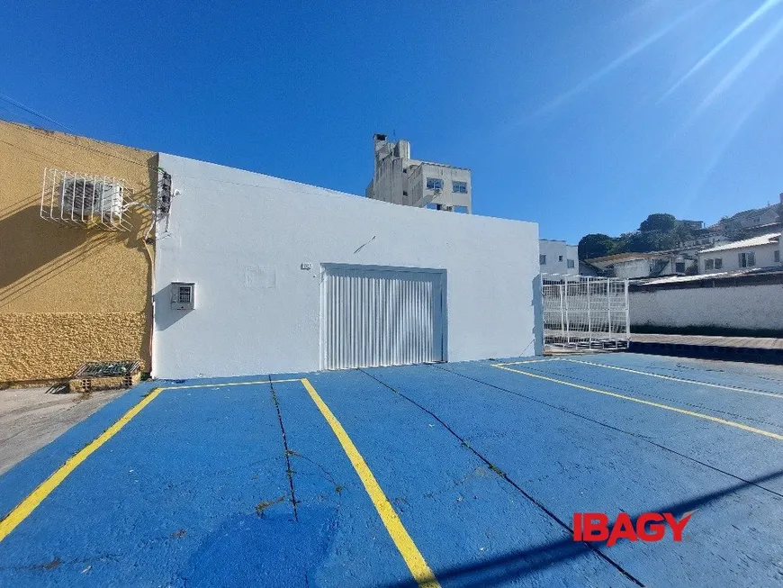 Foto 1 de Galpão/Depósito/Armazém para alugar, 152m² em Estreito, Florianópolis