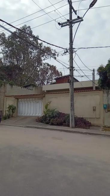 Foto 1 de Casa com 3 Quartos à venda, 210m² em Guaratiba, Rio de Janeiro