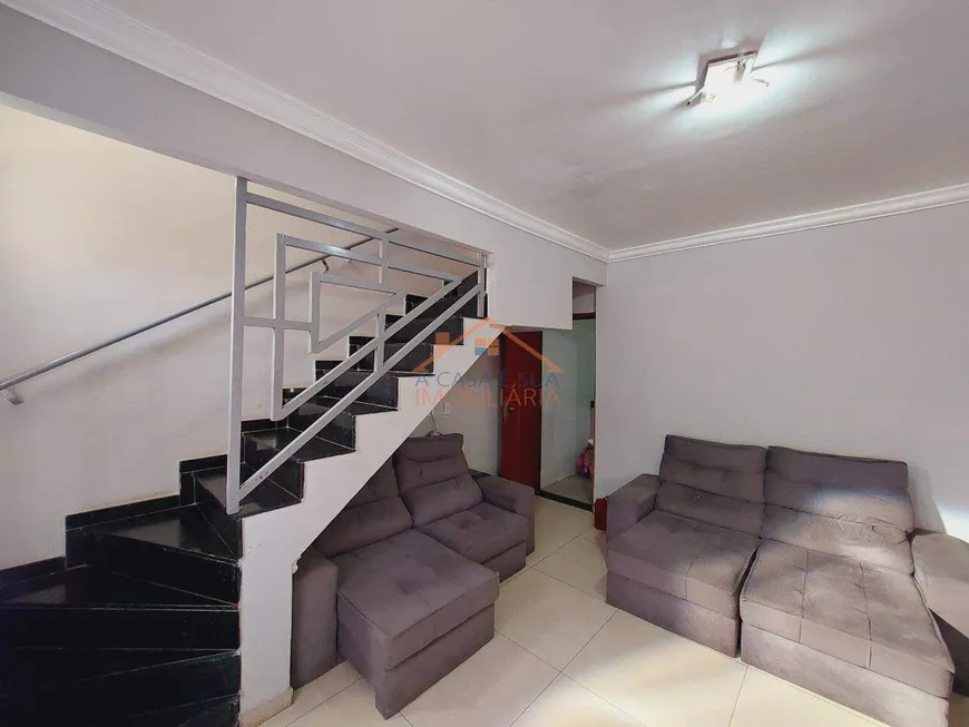 Foto 1 de Casa com 2 Quartos à venda, 86m² em Inconfidentes, Contagem