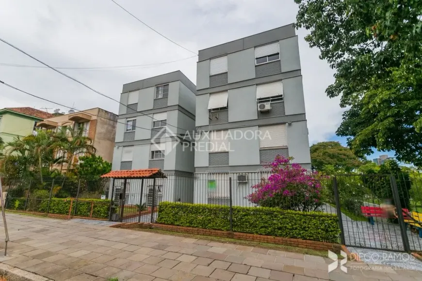 Foto 1 de Apartamento com 3 Quartos à venda, 75m² em Cristal, Porto Alegre