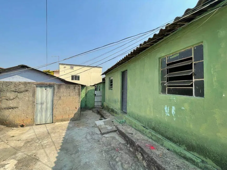 Foto 1 de Casa com 4 Quartos à venda, 396m² em Vista Alegre, Belo Horizonte