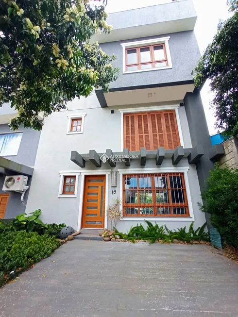 Foto 1 de Casa de Condomínio com 4 Quartos à venda, 261m² em Belém Velho, Porto Alegre