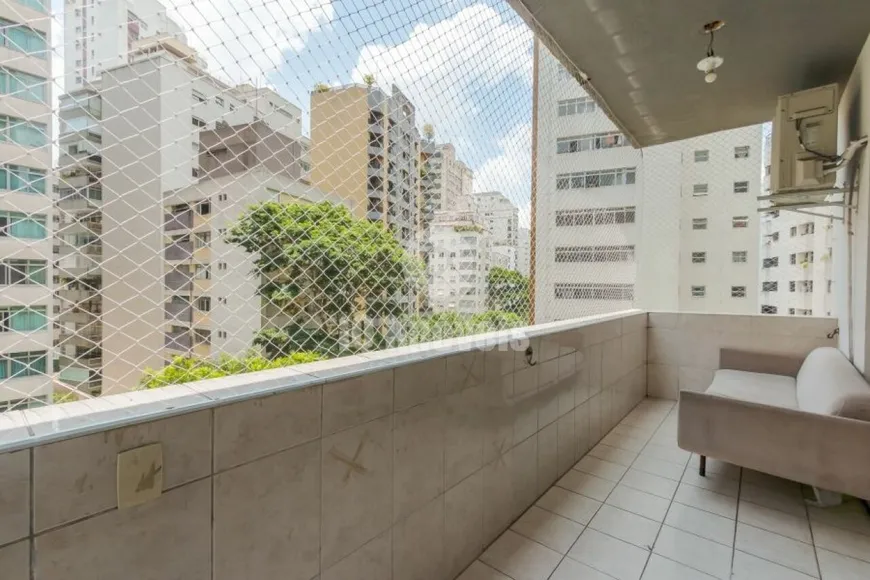 Foto 1 de Apartamento com 3 Quartos à venda, 260m² em Santa Cecília, São Paulo