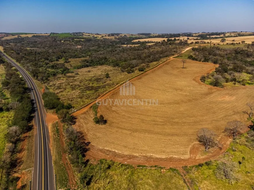 Foto 1 de Fazenda/Sítio com 2 Quartos à venda, 76m² em Centro, Auriflama