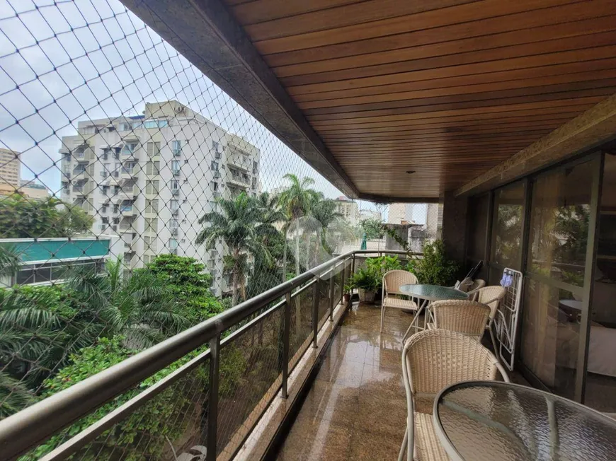 Foto 1 de Apartamento com 4 Quartos à venda, 222m² em Laranjeiras, Rio de Janeiro