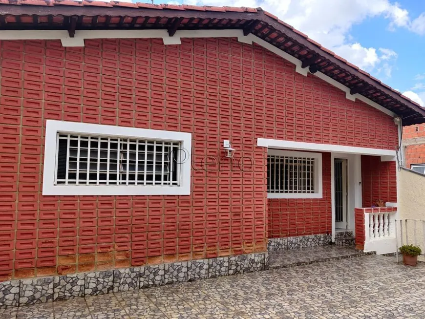 Foto 1 de Casa com 3 Quartos para venda ou aluguel, 175m² em Parque São Quirino, Campinas