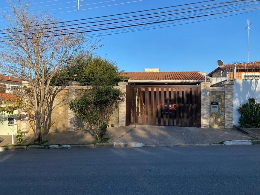Foto 1 de Casa com 3 Quartos à venda, 193m² em Jardim Chapadão, Campinas