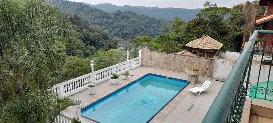 Foto 1 de Casa com 5 Quartos para venda ou aluguel, 480m² em Serra da Cantareira, Mairiporã