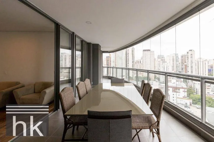 Foto 1 de Apartamento com 2 Quartos à venda, 109m² em Itaim Bibi, São Paulo