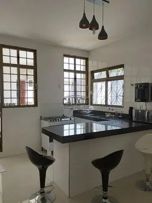 Foto 1 de Casa com 4 Quartos à venda, 230m² em Minas Gerais, Uberlândia