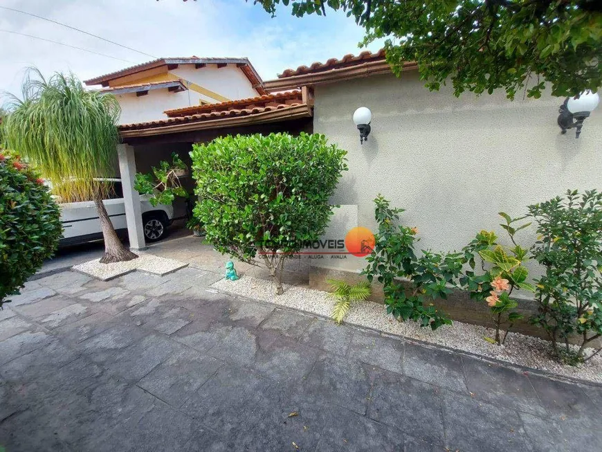 Foto 1 de Casa com 4 Quartos à venda, 205m² em Itaipu, Niterói