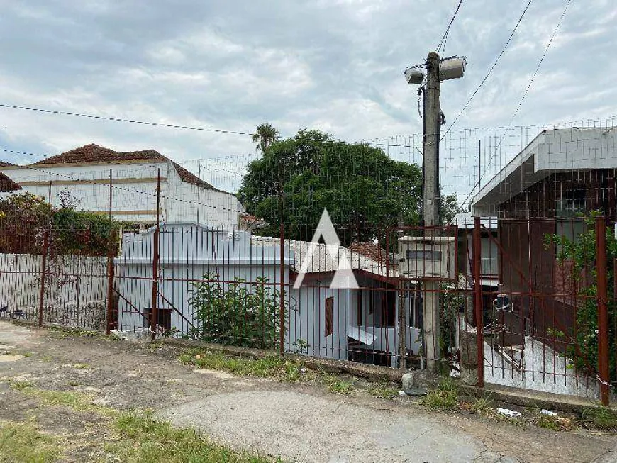 Foto 1 de Lote/Terreno à venda, 288m² em Medianeira, Porto Alegre