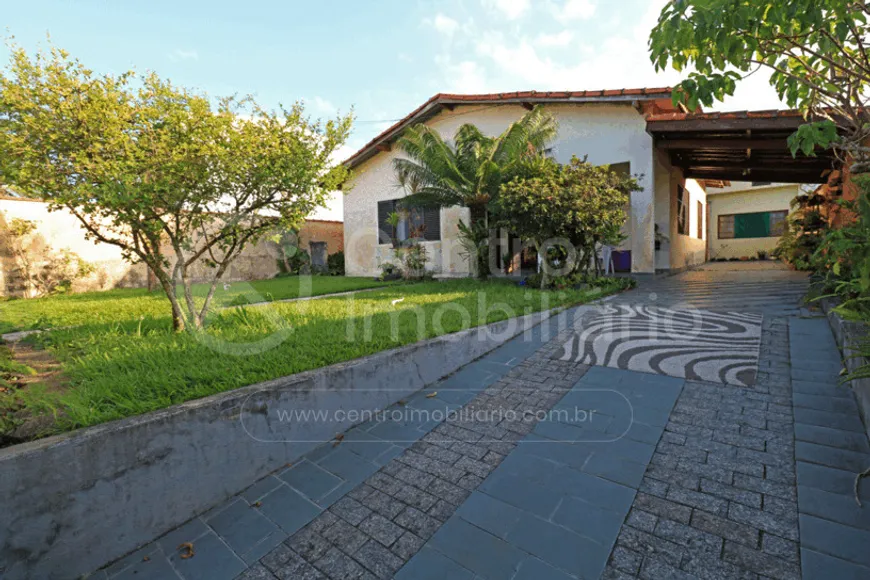 Foto 1 de Casa com 3 Quartos à venda, 148m² em Stella Maris, Peruíbe