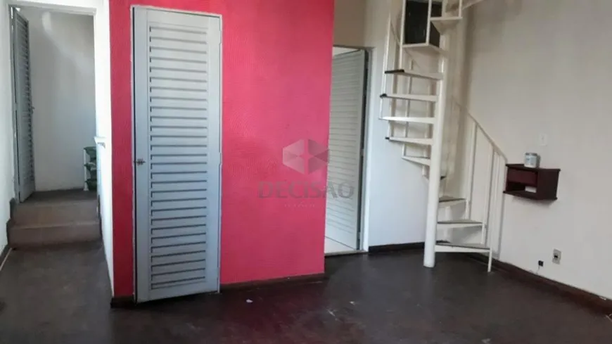 Foto 1 de Casa com 5 Quartos à venda, 350m² em Sagrada Família, Belo Horizonte