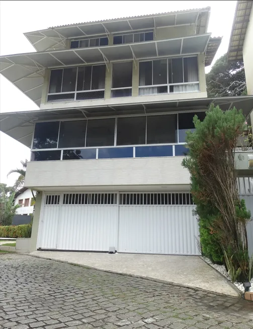 Foto 1 de Casa de Condomínio com 4 Quartos à venda, 300m² em Pituaçu, Salvador