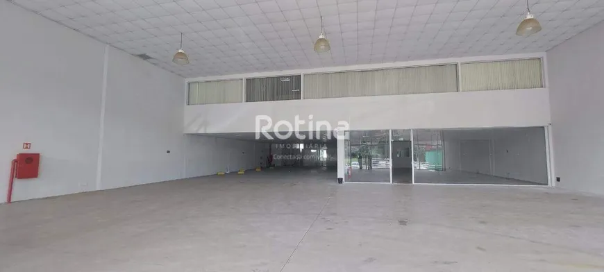 Foto 1 de Ponto Comercial para alugar, 1100m² em Tabajaras, Uberlândia