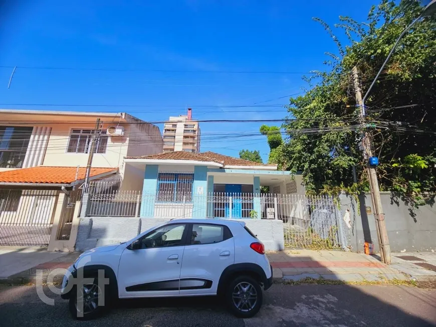 Foto 1 de Casa com 2 Quartos à venda, 270m² em Balneário, Florianópolis