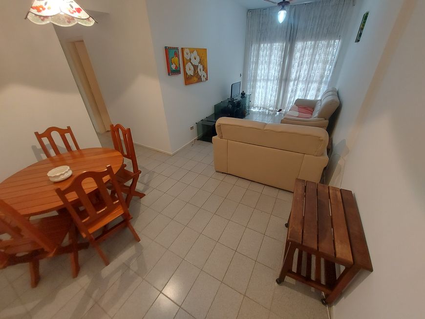 Foto 1 de Apartamento com 2 Quartos para alugar, 75m² em Jardim Las Palmas, Guarujá