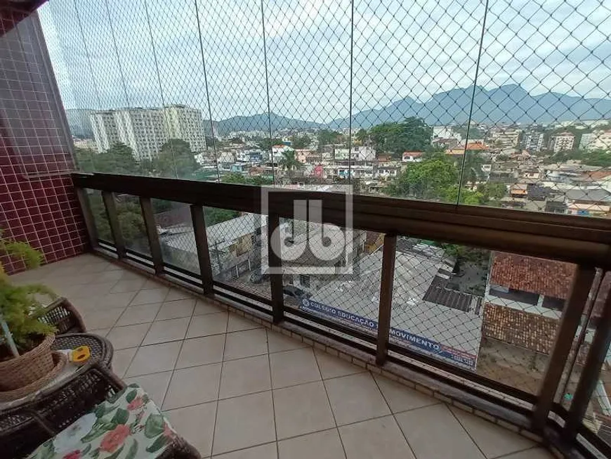Foto 1 de Apartamento com 3 Quartos à venda, 93m² em Taquara, Rio de Janeiro