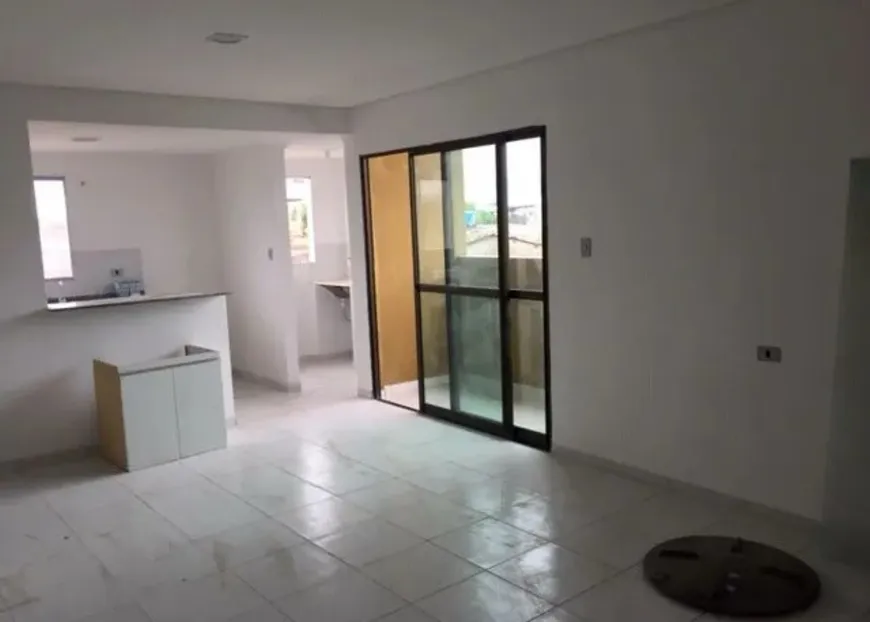 Foto 1 de Casa com 2 Quartos à venda, 120m² em Recreio Ipitanga, Lauro de Freitas