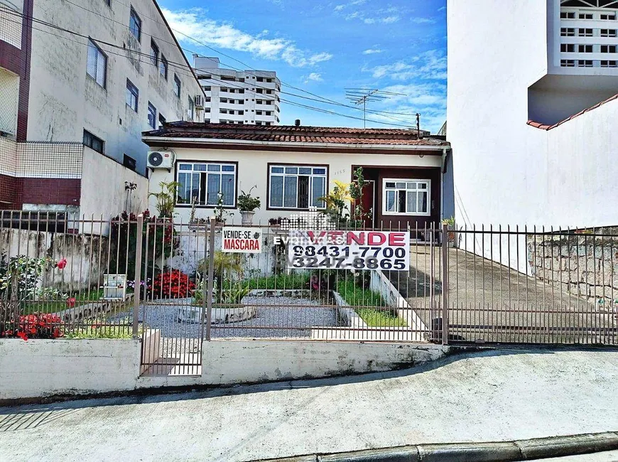 Foto 1 de Casa com 2 Quartos à venda, 95m² em Barreiros, São José