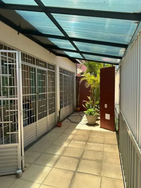 Foto 1 de Casa com 4 Quartos à venda, 200m² em Cabula, Salvador