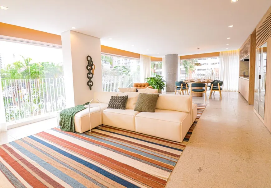 Foto 1 de Apartamento com 4 Quartos à venda, 193m² em Vila Madalena, São Paulo
