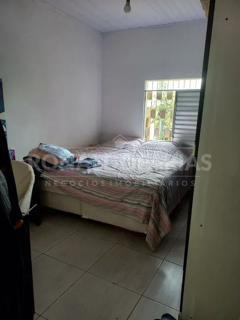 Foto 1 de Casa com 2 Quartos à venda, 120m² em Interlagos, São Paulo