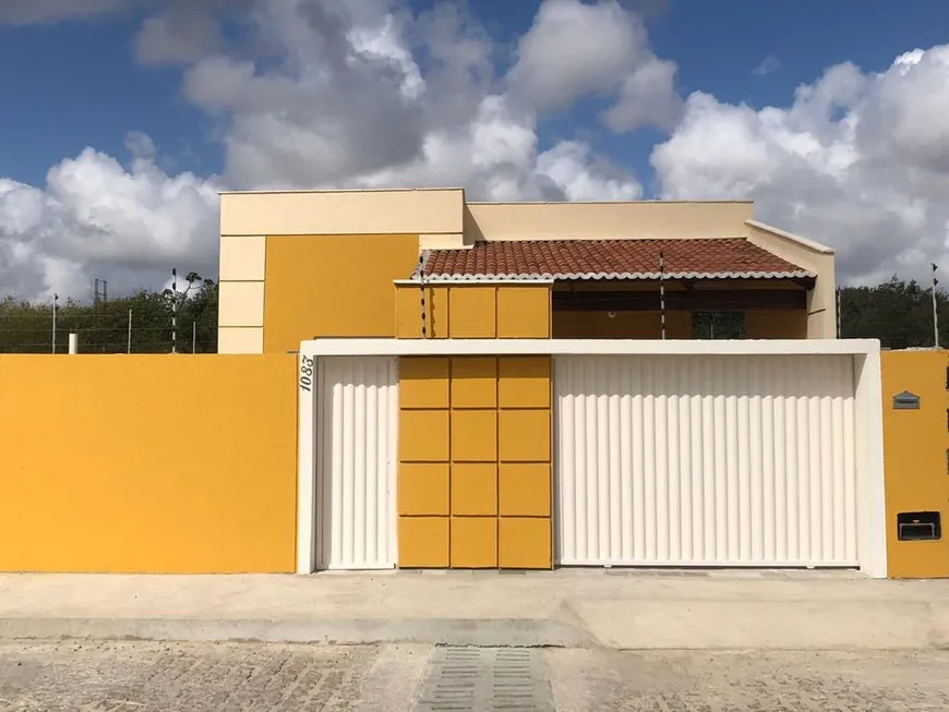 Foto 1 de Casa com 2 Quartos à venda, 78m² em Extremoz, Extremoz