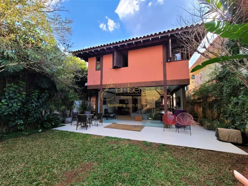 Foto 1 de Casa com 3 Quartos à venda, 292m² em Vila Inah, São Paulo