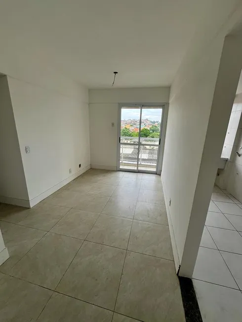 Foto 1 de Apartamento com 2 Quartos à venda, 60m² em Nova Cidade, Nilópolis