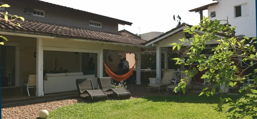 Foto 1 de Casa com 3 Quartos à venda, 203m² em Balneário Praia do Pernambuco, Guarujá