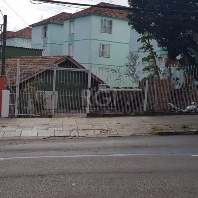 Foto 1 de Casa com 4 Quartos à venda, 165m² em Cavalhada, Porto Alegre