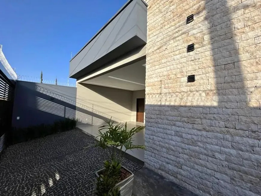 Foto 1 de Casa com 3 Quartos à venda, 102m² em Santo Antonio, Louveira