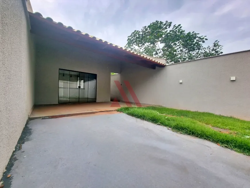 Foto 1 de Casa com 3 Quartos à venda, 120m² em Jardim Real, Goiânia