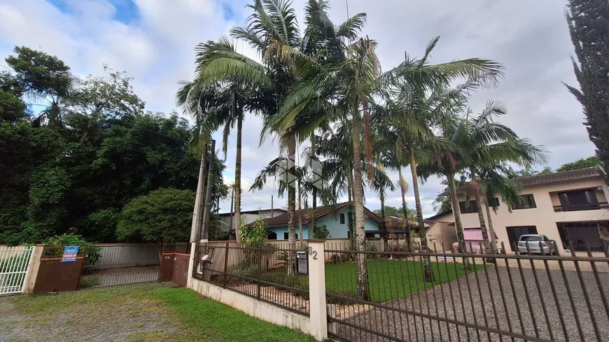 Foto 1 de Casa com 4 Quartos à venda, 193m² em Costa E Silva, Joinville