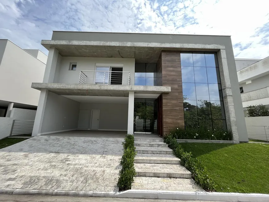 Foto 1 de Casa de Condomínio com 3 Quartos à venda, 269m² em Cachoeira do Bom Jesus, Florianópolis