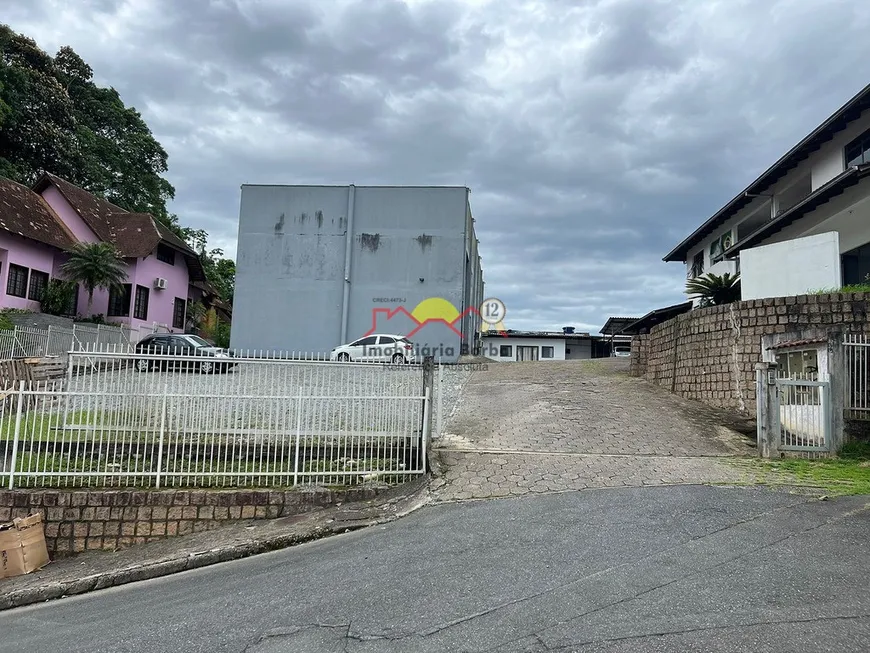 Foto 1 de Galpão/Depósito/Armazém para alugar, 600m² em Floresta, Joinville